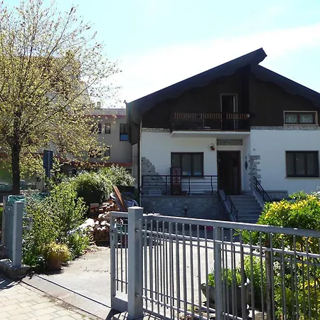 House Angy Ponte nellʼAlpi